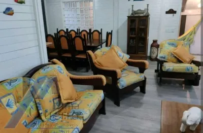 Ubatuba, toninhas - casa mobiliada com 05 dormitórios, sendo 03 suítes.