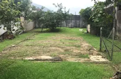 Ubatuba, centro - área bem localizado, perto do mar com área total de 535 m².