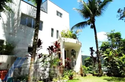 Ubatuba, ponta das toninhas - casa com vista total para mar e praia, terreno com 1.000m2.