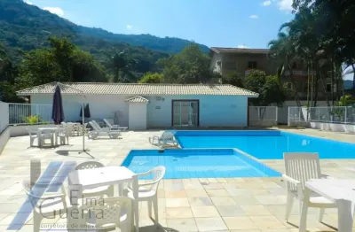 Ubatuba, centro - apartamento mobiliado de 03 dormitórios sendo 01 suíte e área de lazer.