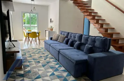 Ubatuba, praia das toninhas - apartamento cobertura com 03 dormitórios sendo 01 suite com vista para o mar.