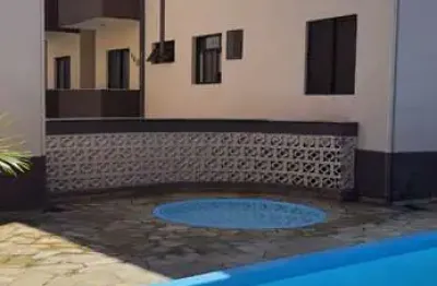 Ubatuba, itaguá - apartamento com 02 dormitórios, sendo 01 suíte.