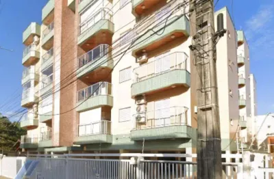 Ubatuba, itagua - apartamento de 02 dormitórios sendo 01 suíte e área de lazer.