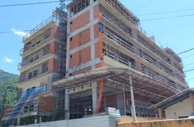 Ubatuba, toninhas, apartamento cobertura em construção com 03 suítes e área de lazer.