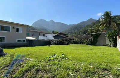 Ubatuba, condomínio villa - terreno com 640 m2s, documento de escritura.