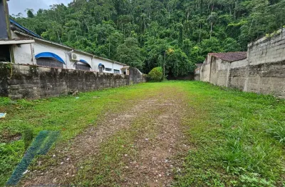 Ubatuba - pereque açu. terreno com 480 m2, documentado a 50 metros da praia.