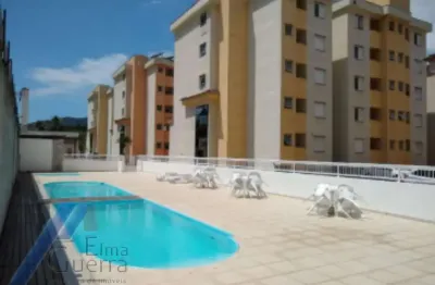 Ubatuba, ipiranguinha- apartamento com 02 dormitórios e área de lazer completa.