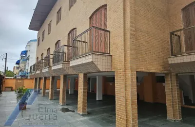 Ubatuba, praia grande - apartamento com 02 dormitórios a 300 metros do mar.