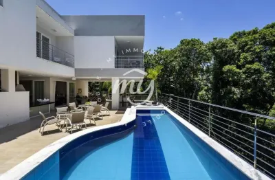 Alphaville| casa luxuosa| 1.200 m2| 5 suítes| studio| espaço gourmet| piscina| 8 vagas