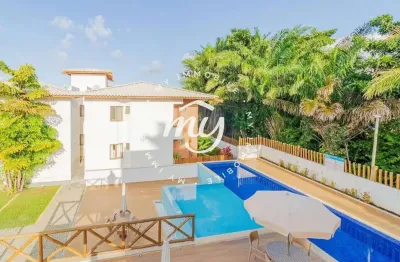 Imbassaí| village duplex com 127m²| mobiliado| 3 dormitórios| 3 vagas| piscina e garden