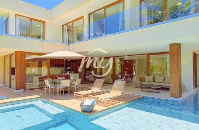 Guarajuba| mansão luxuosa| vista mar| 310m²| 7 suítes| 2 vagas| piscina privativa