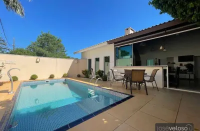 Linda casa  condominio fechado 3 suites-  jose veloso imoveis  .
