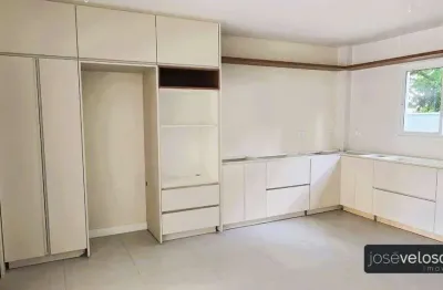 Sobrado com 3 dormitórios para alugar, 245 m² por R$ 5.500/mês - Campo Comprido - Curitiba/PR