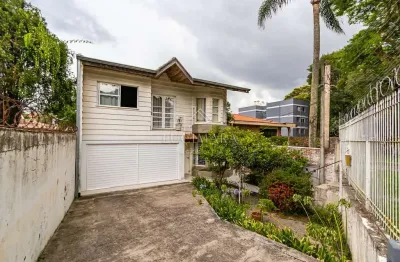 Casa com 2 quartos à venda na Avenida Sete de Setembro, 555, Cristo Rei, Curitiba, 230 m2 por R$ 1.500.000