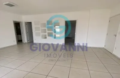 Apartamento com 3 quartos para alugar no Centro, Araraquara 