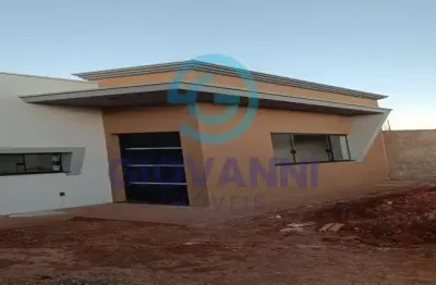 Casa moderna com excelente padrão de acabamento – Terreno 10 x 20