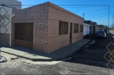 Para aluguel, casa no conjunto pedro teixeira no parque verde.