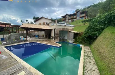 Apartamento 8 quartos, à venda no centro de guarapari.
