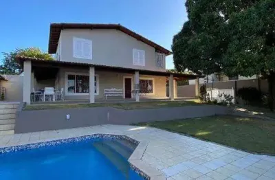 Casa duplex à venda de 4 quartos com 2 suítes no bairro são judas em guarapari