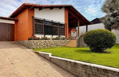 Casa com 5 quartos à venda na Avenida Trajano Lino Gonçalves, Centro, Guarapari