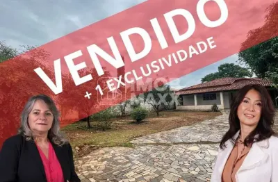 Venda rua 3 casa vicente pires 3 quartos 2 suítes 3 banheiros terreno grande.