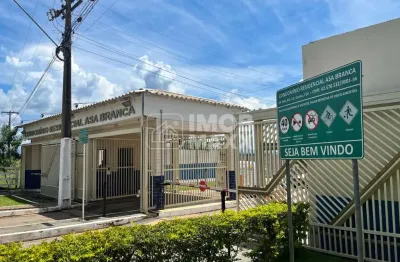 Casa com 3 quartos à venda no Recanto das Emas, Brasília 