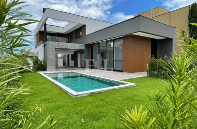 Casa em condomínio fechado com 4 quartos à venda na Rua Ivo José Rebello, Santa Regina, Camboriú