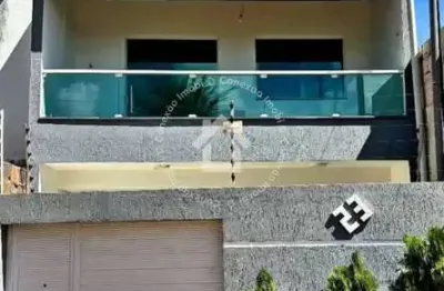 Casa com 2 pavimentos à venda a 150 m da rodovia dos náufragos | 2 quartos sendo 1 suíte