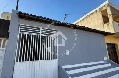 Casa à venda com 2 quartos e ponto comercial no marcos freire 1