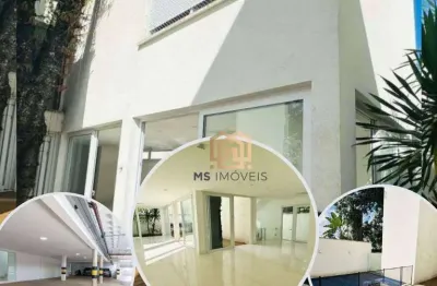 Linda casa á venda 365 m² 4 suítes amplas, sala, cozinha, 6 vagas subsolo, á 1 km da estação campo belo em uma ótima localização !!!