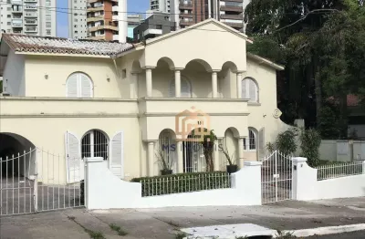 Casa residencial á venda 438m², 6 quartos sendo 4 suítes, pacaembu - são paulo