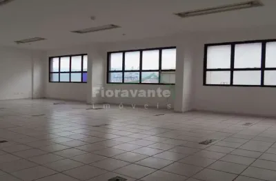 Sala comercial com bom espaço, bem funcional, ótima para quem trabalha com porto, alfândega , receita e polícia federal.