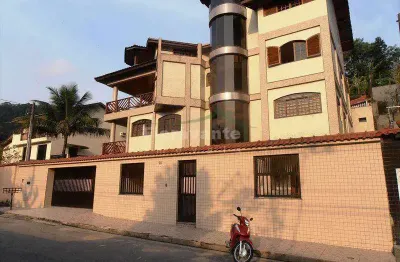 Casa triplex em santos com elevador. 4 suítes, 529 m2. oportunidade!