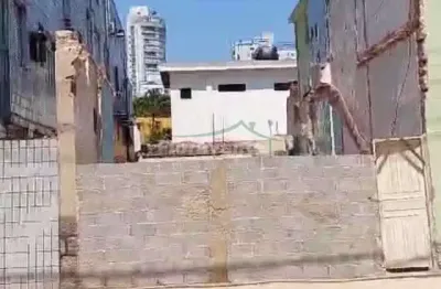 Terreno à venda na Rua Pasteur, Gonzaga, Santos