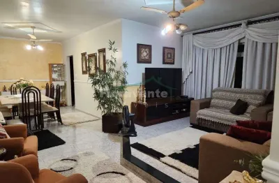 Apartamento em santos com 3 quartos (1 suíte) no gonzaga