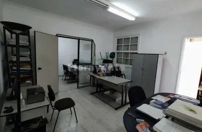 Conjunto comercial, centro, santos. ao lado do poupatempo.