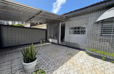 Casa com 4 quartos para alugar na Rua Martins Ribeiro, 320, Hipódromo, Recife