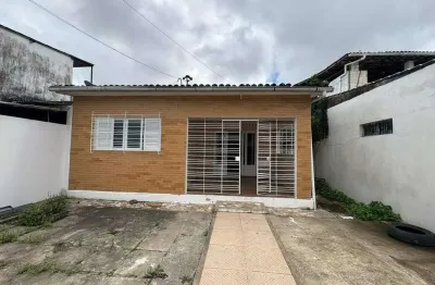 Casa com 2 quartos para alugar na Rua Odilon Araújo, 587, Iputinga, Recife
