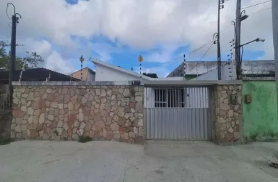 Casa com 6 quartos para alugar na Rua Francisco Vita, 157, Cordeiro, Recife
