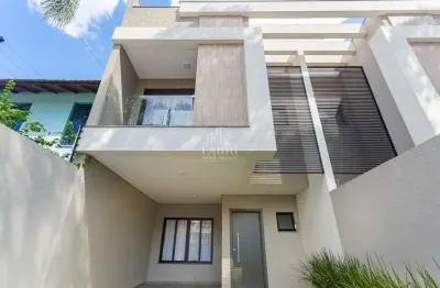 Casa com 3 quartos à venda na Rua Pará, 221, Água Verde, Curitiba por R$ 1.579.600