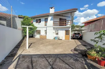 Casa com 3 quartos à venda na Rua Alberto Torres, 730, Ouro Branco, Novo Hamburgo