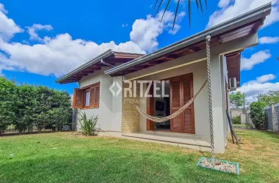 Casa com 2 quartos à venda na Rua França, 314, Lago Azul, Estância Velha
