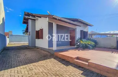 Casa com piscina para locação, 2 quartos, 1 banheiro, lago azul, estância velha, rs