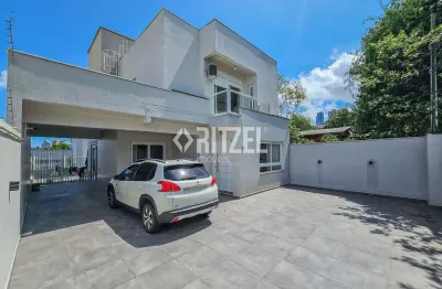 Casa com 3 quartos para alugar na Rua Carijós, 35, Jardim Mauá, Novo Hamburgo