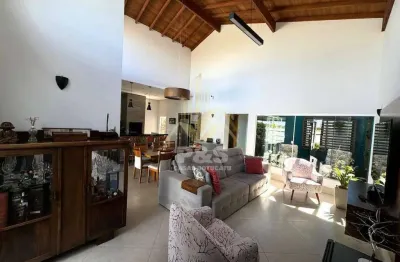 Casa mobiliada com 3 dormitórios, no jd tropical, moderna e confortável!