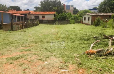 Oportunidade! terreno com ótima localização com 450 m2 em botucatu!