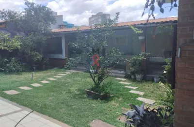 Sobrado para Venda em Guarulhos, Vila Nova Bonsucesso, 4 dormitórios, 1 suíte, 3 banheiros, 6 vagas