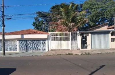 Casa com 3 quartos à venda no Jardim Tangará, São Carlos , 125 m2 por R$ 160.000
