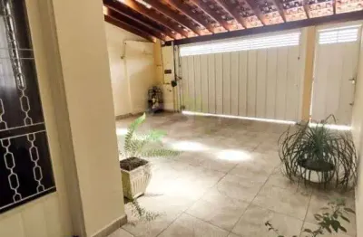 Casa a venda na Vila Faria, Sao Carlos: 2 dormitorios, 2 vagas de garagens, quintal espacoso