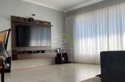 Casa com 3 quartos à venda na Vila Costa do Sol, São Carlos , 197 m2 por R$ 800.000